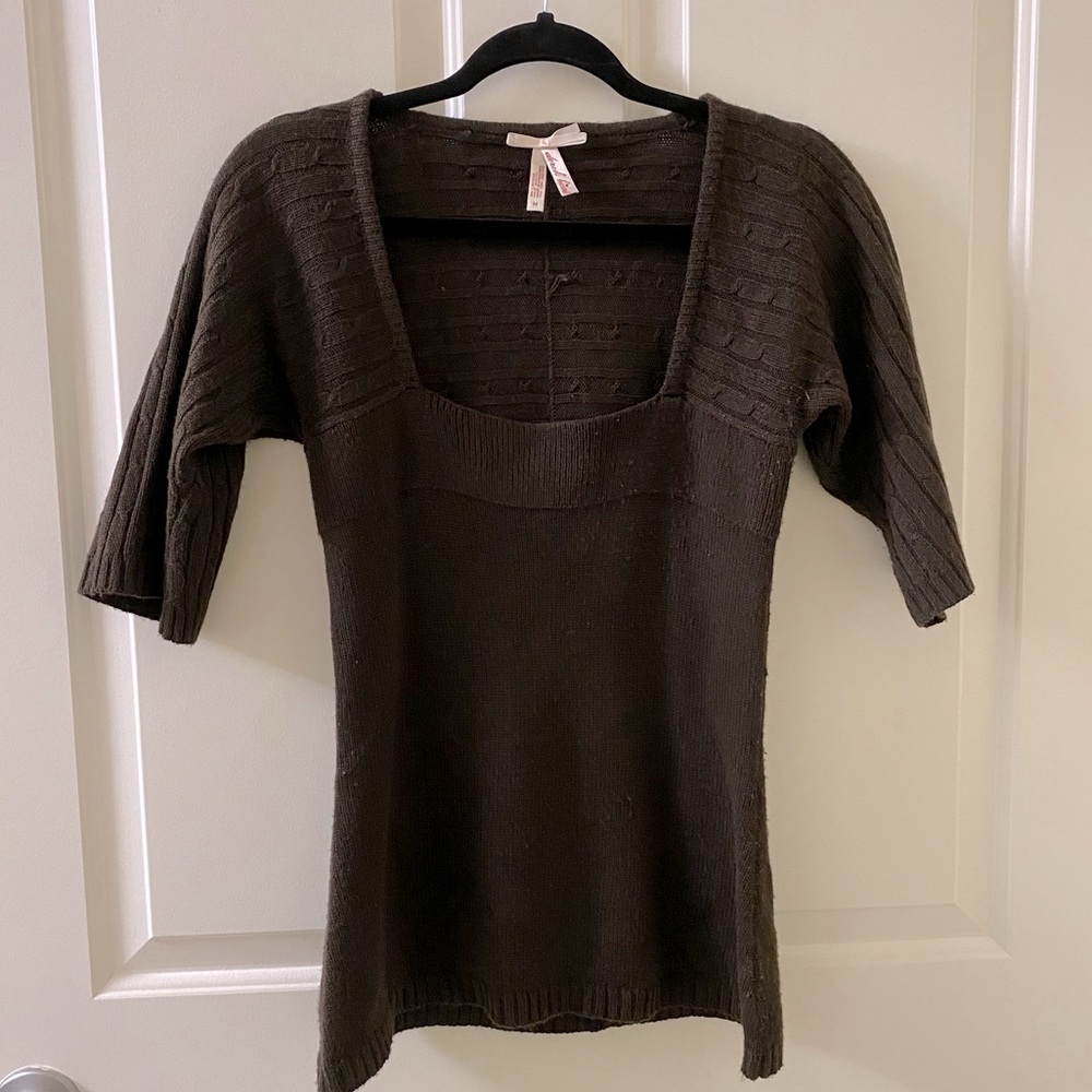 Brown ribbed shirt